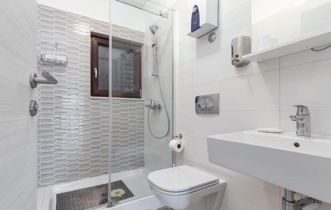 Mirko Apartment Porec Exterior photo