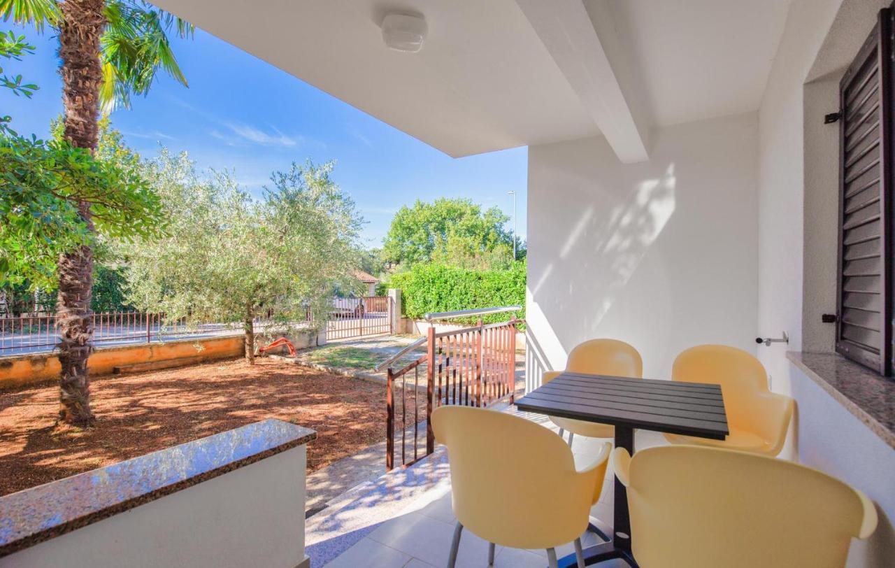 Mirko Apartment Porec Exterior photo