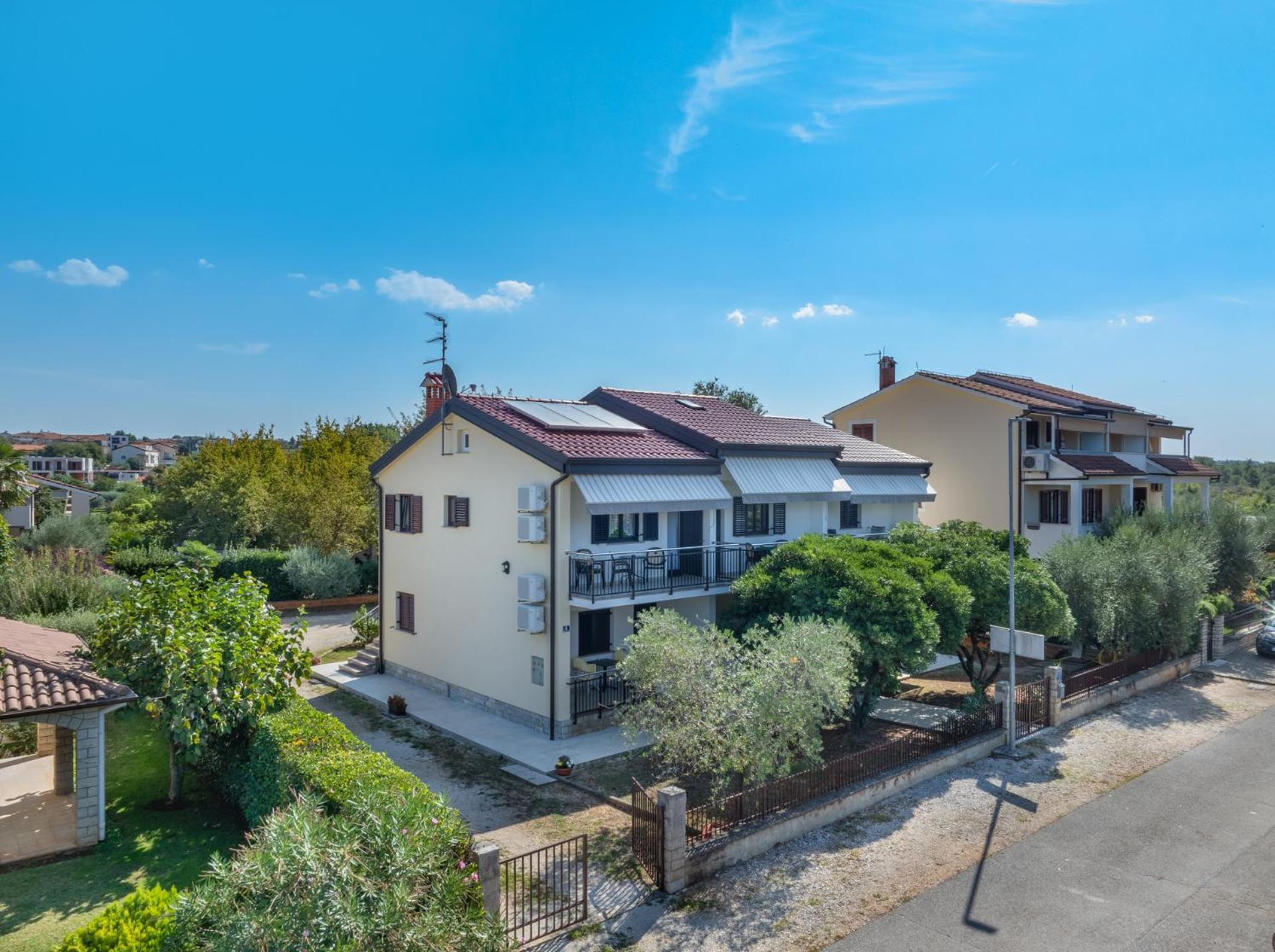 Mirko Apartment Porec Exterior photo
